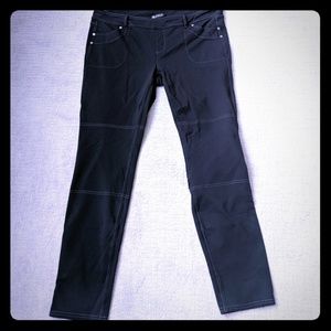 Athleta Bettona Jegging, Black, XL